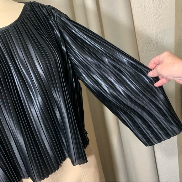 Zara Pleated Crop Top Blouse Shimmery Black Sz S Puff Sleeve Dark Feminine Glam - Picture 8 of 15